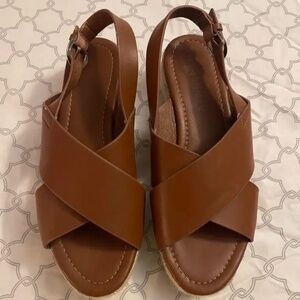Women’s brown sandals